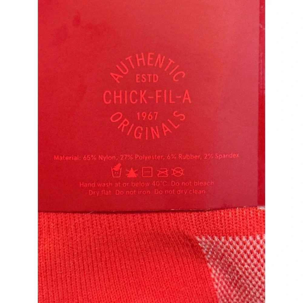 Chick-fil-A Originals Barbeque Rich & Bold Red Crew Socks New Novelty Unisex‎